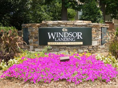 Windsor Apartment Sign